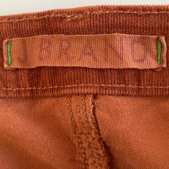 j Brand Bell Pants .Terra Cota color . Pre- owned . Size 26 Good Conditions. - Picture 5 of 11